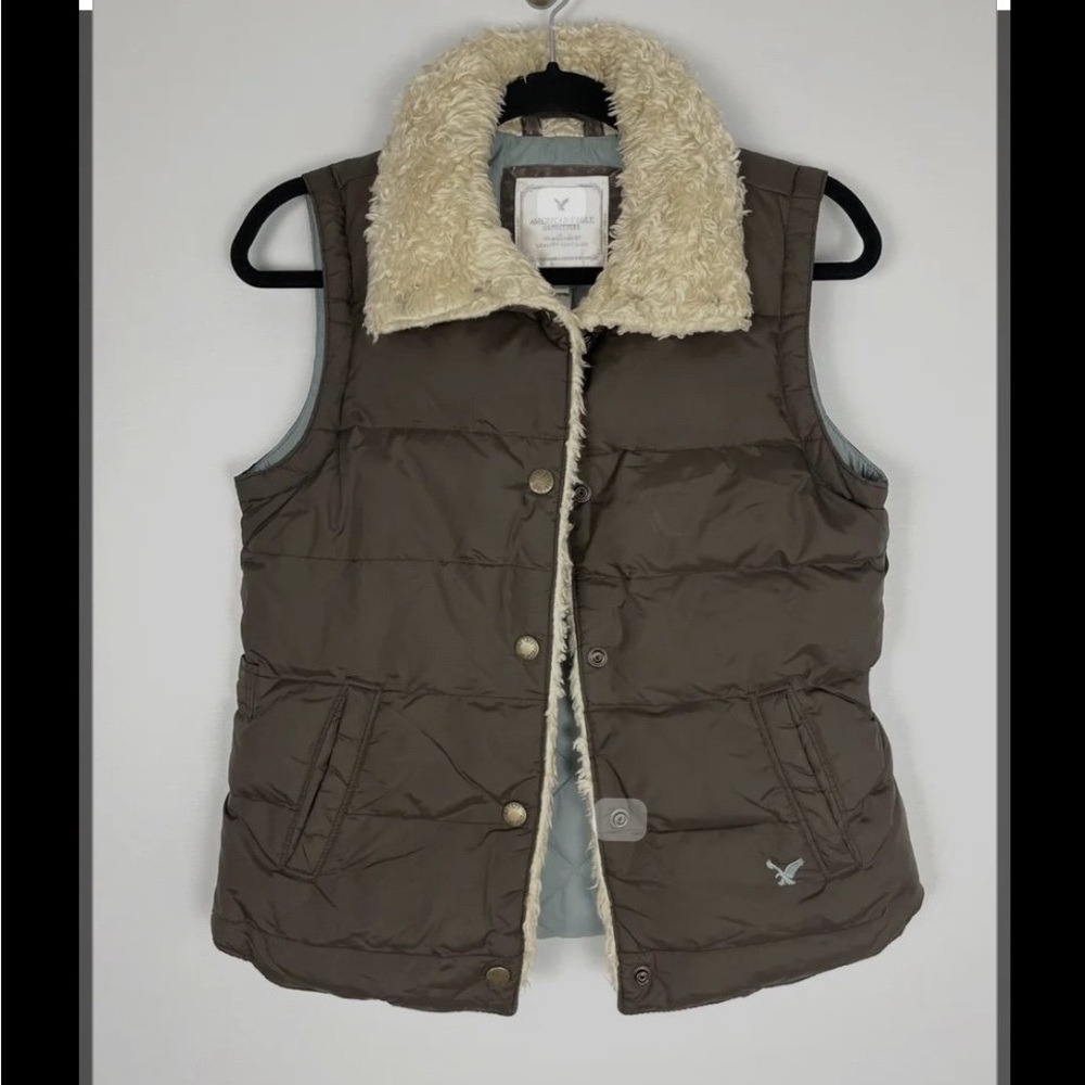 American Eagle Brown Puffer Vest with Cream Sherpa Lining